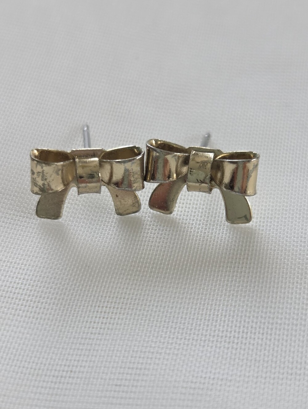 Gold Tone Bow Stud‎ Earrings